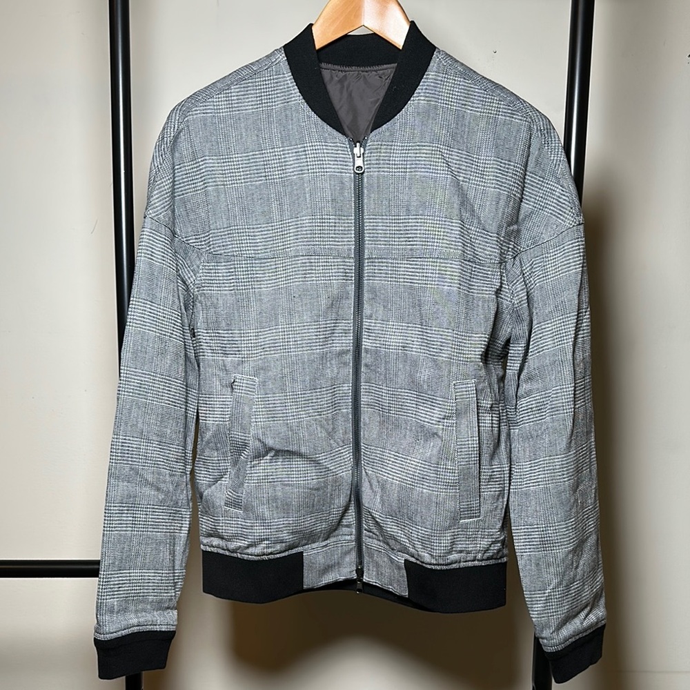 Banana Republic Gray Plaid Men's Jacket (size S)